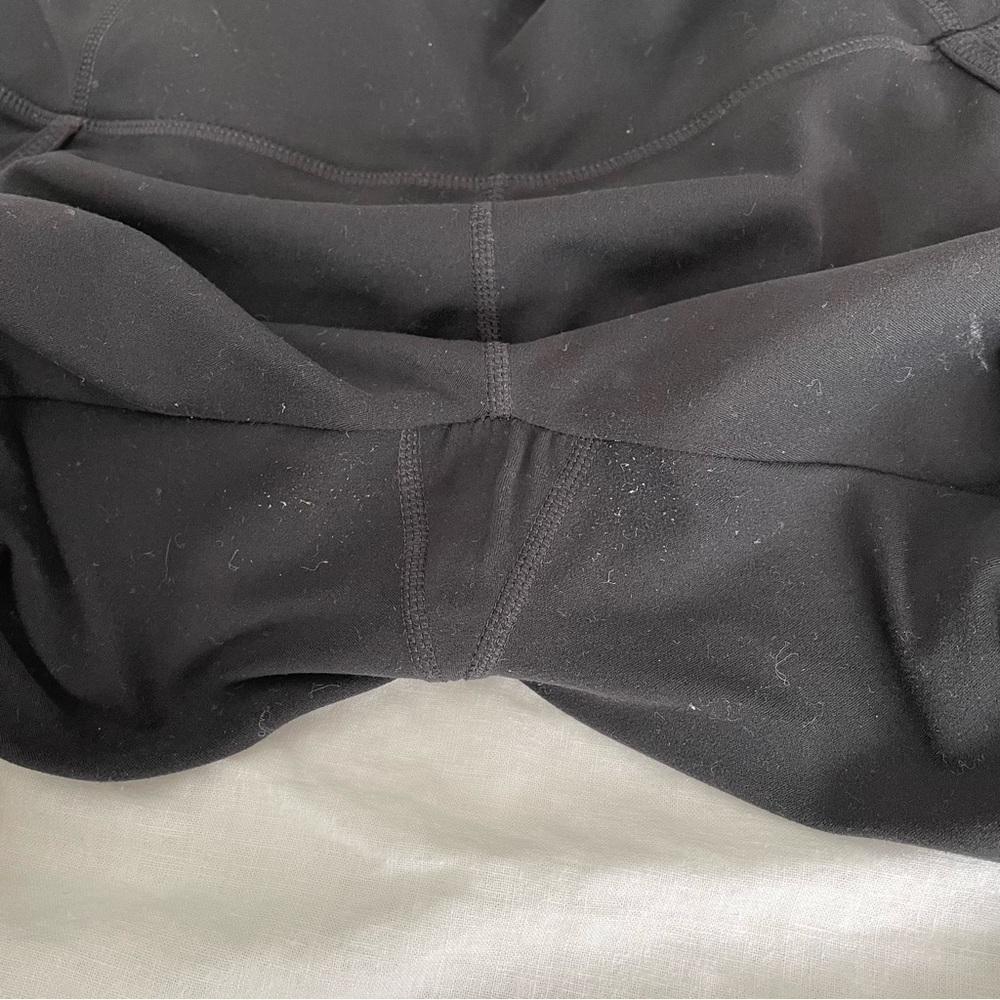 Athleta MEDIUM Black Stealth Mesh Tights 7/8 length compression ankle - Picture 8 of 8